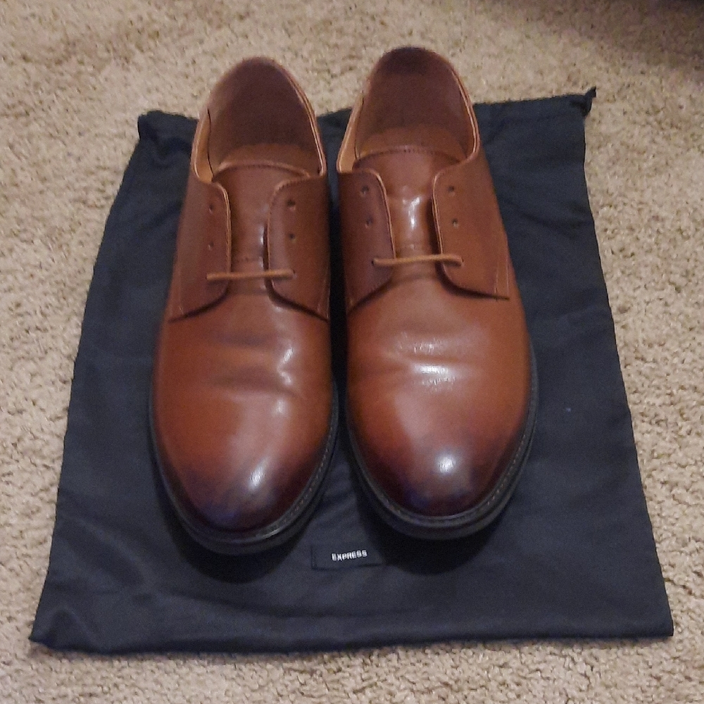 Express Classic Brown Leather Oxfords